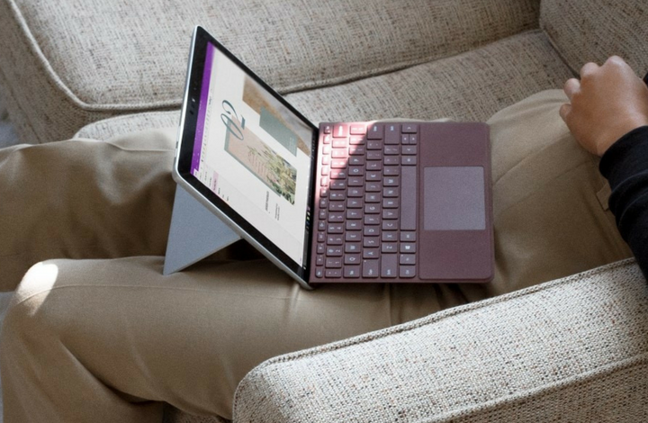 Microsoft Surface Go - FE