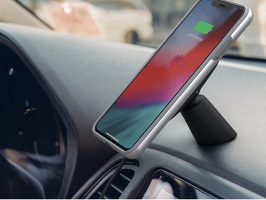 Moshi SnapTo car mount