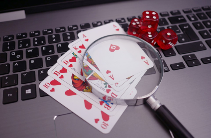 Things To Expect When Playing Poker Online